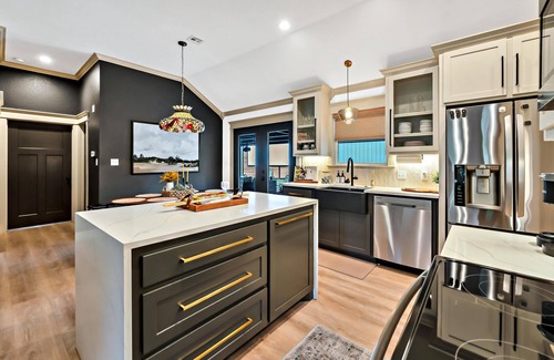 Waco House | Lonetree Ranch an Outdoor Oasis w/hot tub near Baylor/Magnolia