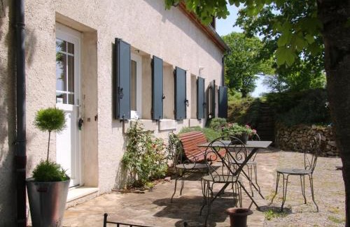 Besson House | Longère Bourbonnaise Cosy avec Jardin et Terrasse - FR-1-489-355