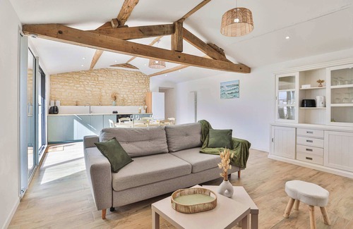 Longeville-sur-Mer House | Longère rénovée avec sauna proche de la mer