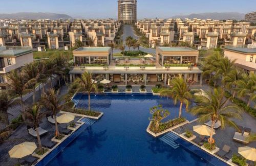 Cam Lam Villa | Long Hải Villas trong Wyndham garden Cam Ranh