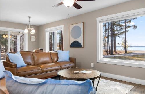 Traverse City House | Long Lake Dream Dogs Welcome