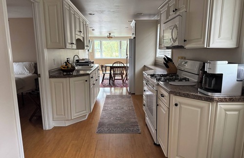 Burlington House | Long Lake Retreat - Cottage in Burlington, WI