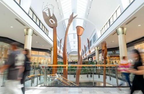 Booragoon House | Long Term Stay FiFO Queen Size Bedroom Near Sawn River City Fremantle University