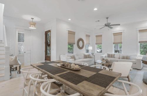 Santa Rosa Beach House | Longleaf Pines by AvantStay Community Pool Bonfires