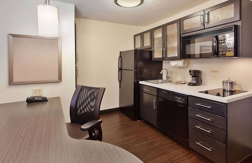 Mount Laurel Hotel | Look No Further! Free Parking, Pets Allowed, Short Drive to Liberty Bell Center