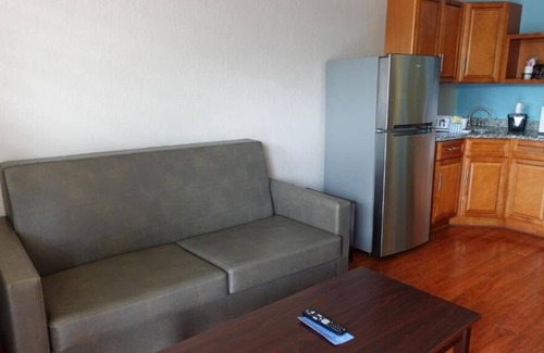 June Park House | Look No Further! Free Breakfast & Parking, Near Museum of Arts and Science