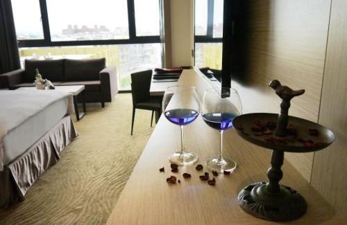 West District Hotel | Look Royal Resort