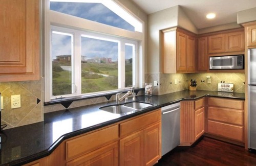 Dillon Beach House | Looking over the Pacific and Point Reyes, your elegant, relaxing retreat