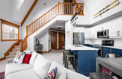 The Blue Mountains House | Lookout Lodge - Private Patio/Shuttle to Blue