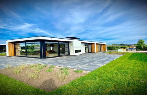 Loosdrecht House | Loosdrecht Water Villa