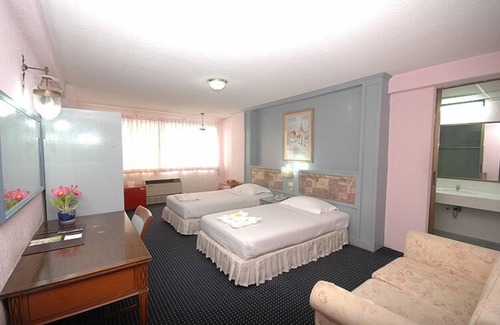 Khao Sam Yot Hotel | Lopburi Inn