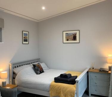 Connel House | Lora Cabin