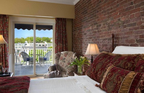 Camden Hotel | Lord Camden Inn