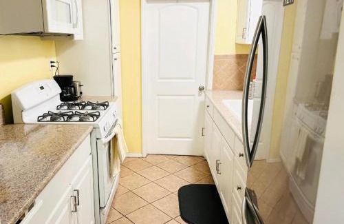 East Pasadena House | Los Angeles Home Located in Beautiful Pasadena