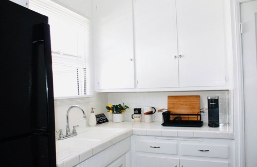 Monterey Park House | LOS ANGELES RED ROSE-HEART OF MONTEREY PARK