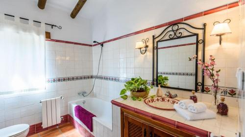 Antequera Villa | Los Huertos Antequera - La Higuera by Ruralidays