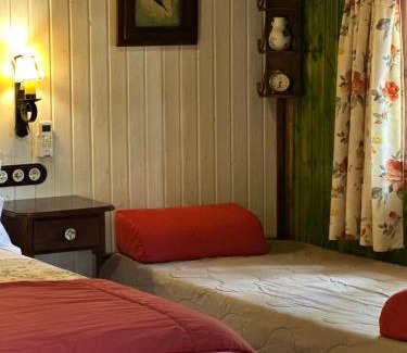 La Iruela Hotel | Los Nidos De Santa Maria