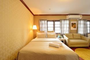 Sanam Pao Bed & Breakfast | Lost and Found Hideaway