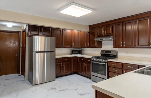 Cotuit House | Lots of space for a big family reunion, privacy, HEATED pool