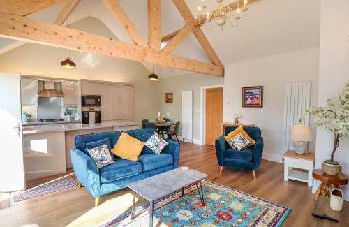 Ruswarp House | Lottie's Cottage at Broadings Farm