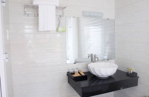 East Ham Tien Beach Hotel | Lotus Garden Resort