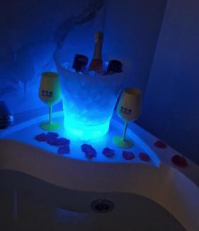 Borgo Vecchio Apartment | Love is in the air