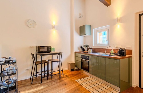 Como Apartment | Lovely apartment for 4 guests with pool, A/C, WIFI, TV and patio