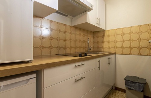 Saintes-Maries-de-la-Mer Apartment | Lovely apartment for 2 people with WIFI, TV and balcony