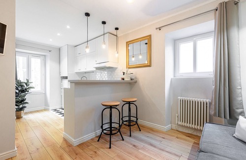 Quartier du Port Apartment | Lovely 1 Bdr in the Harbor Area