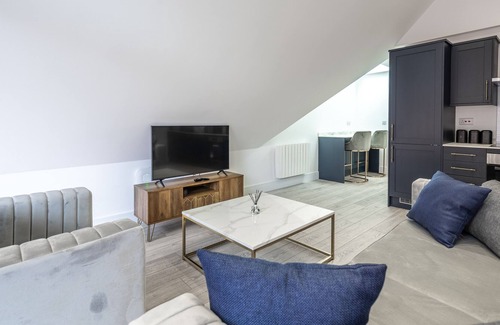 Camberley Apartment | Lovely 1-bed Apartment in Camberley
