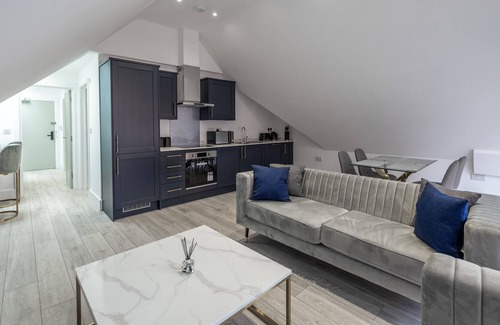 Camberley Apartment | Lovely 1-bed Apartment in Camberley