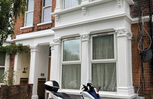 Wood Street Apartment | Lovely 1-Bed Studio in Walthamstow London
