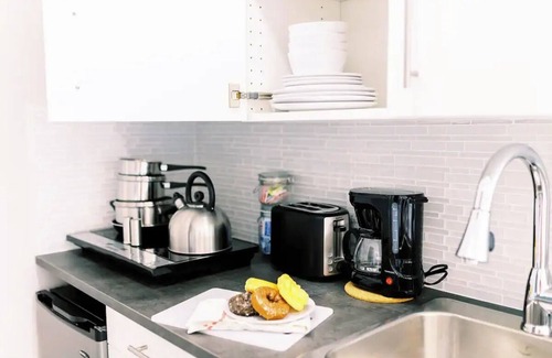 Lauderdale Harbours Apartment | Lovely 1 Bedroom Apt w/Patio, Kitchenette, Pool Access, & Parking