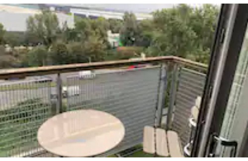 Belvedere Apartment | Lovely 1-bedroom flat in rental unit free parking