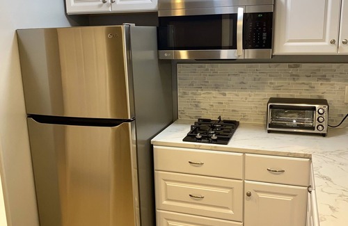 Harbor Apartment | Lovely 1 bedroom Lomita apartment