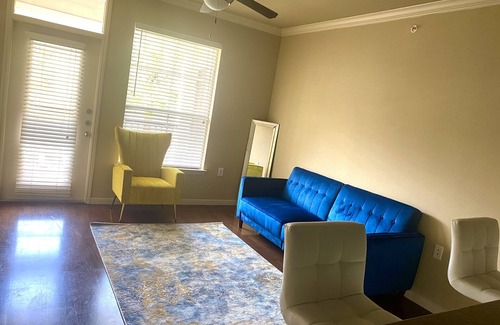 Spring Branch East Apartment | Lovely-1 Bedroom Rental Unit With a Poolside View