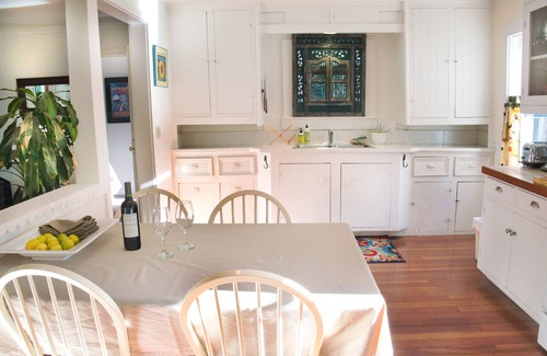 Mendocino House | Lovely 1920's Farmhouse - Family And Pet Friendly