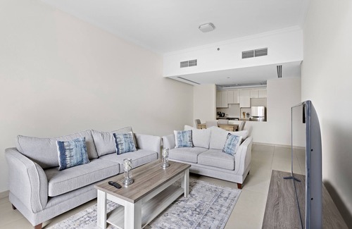 Dubai Apartment | Lovely 1BR Apt in Mirdiff Hills