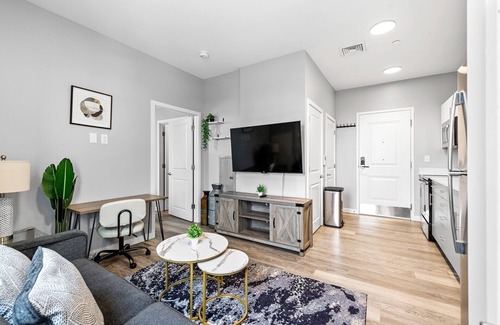 Everett Apartment | Lovely 1BR Near Encore Boston 7350