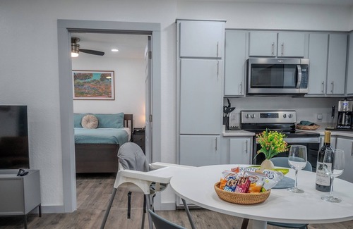 Johnson City House | Lovely 2-bedroom house in Johnson City, walking distance to downtown.