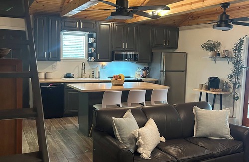 Dennis House | Lovely 2-bedroom + loft lakefront getaway with private dock on Grand Lake in Ok.