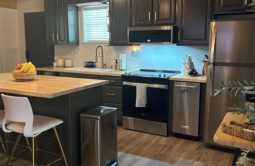 Dennis House | Lovely 2-bedroom + loft lakefront getaway with private dock on Grand Lake in Ok.