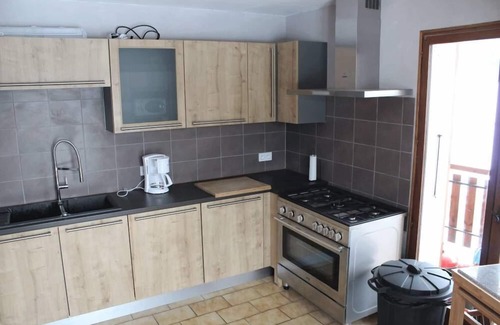 Mieussy Ski Chalet | Lovely 23-person chalet, view of Mont-Blanc, hiking, biking, horseback riding