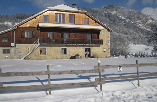 Mieussy Ski Chalet | Lovely 23-person chalet, view of Mont-Blanc, hiking, biking, horseback riding