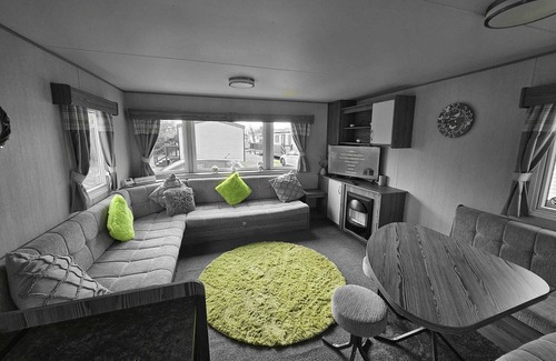Grimsby Cabin | Lovely 3 Bed Caravan Near to Beach 5 Star Reviews