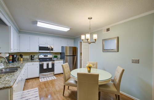 Lincolnville Condo | Lovely 3 bed condo close to Historic Summerville-Dog Friendly!