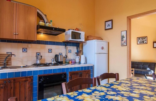 Noto Marina Cottage | Lovely 3-Bed Cottage in Noto