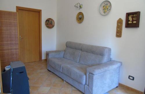 Noto Marina House | Lovely 3-Bed Cottage in Noto