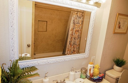 Fort Worth Condo | Lovely 3 bedroom condo with community pool and golf club.