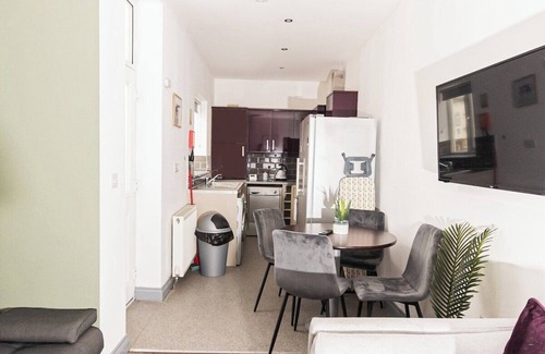 Sunderland Apartment | Lovely 3 bedroom flat sleeps 5